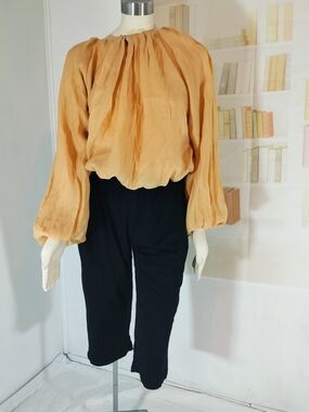 Worthington Black Cropped Pants with Peach Blouse